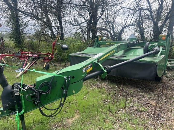 2017 John Deere 635 Equipment Image0