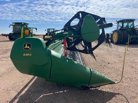 Image of John Deere 635D equipment image 1