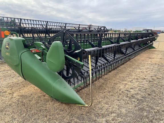 Main image John Deere 635D