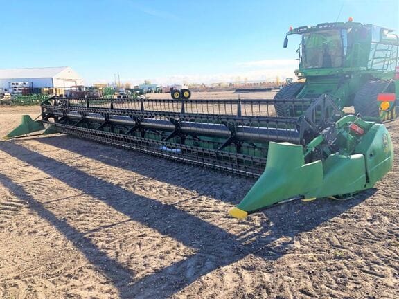 Main image John Deere 635F