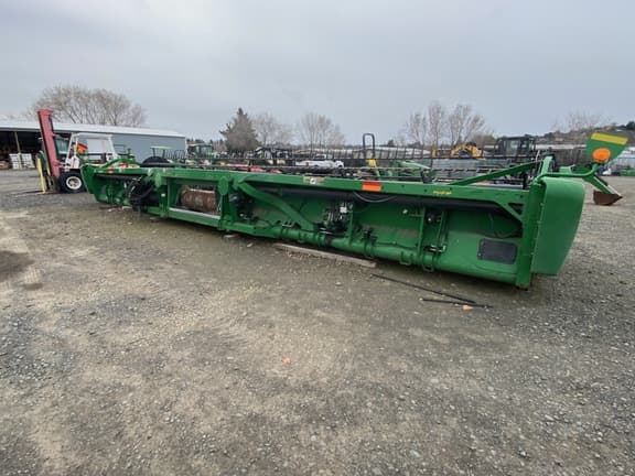 Image of John Deere 635FD equipment image 3