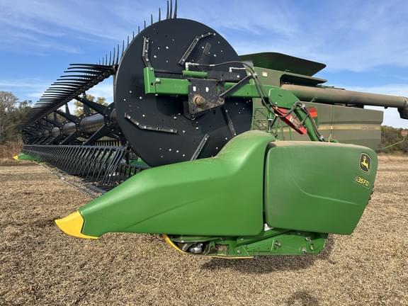 Image of John Deere 635FD equipment image 3