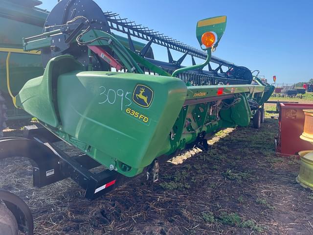 Image of John Deere 635FD equipment image 1