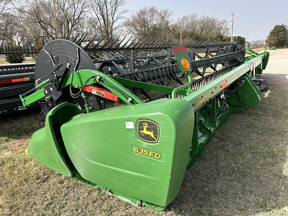 Image of John Deere 635FD equipment image 1