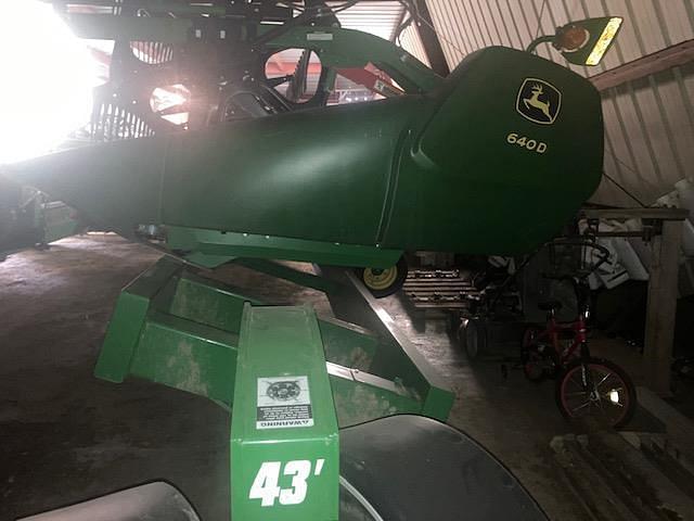 Image of John Deere 640D equipment image 2