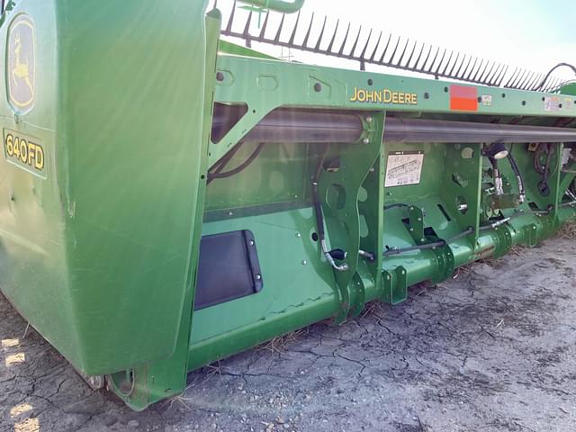 Image of John Deere 640FD equipment image 3