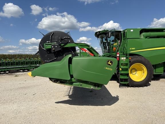 Image of John Deere 640FD equipment image 4