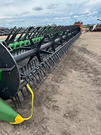 2017 John Deere 640FD Equipment Image0
