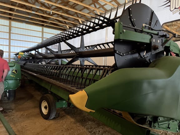 2017 John Deere 640FD Equipment Image0