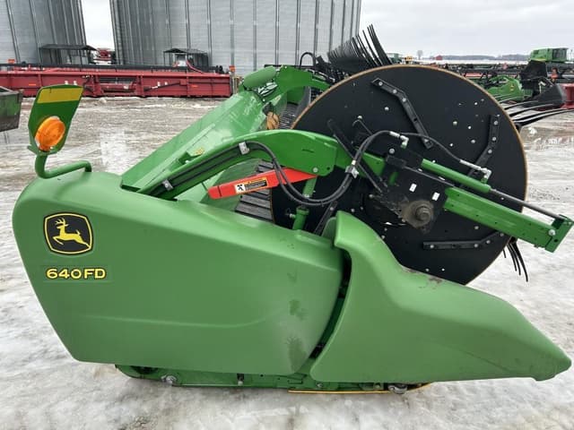 Image of John Deere 640FD equipment image 3