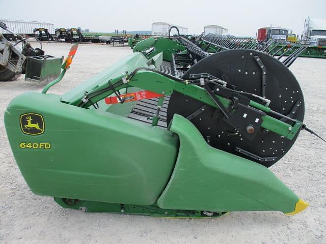 Image of John Deere 640FD equipment image 3