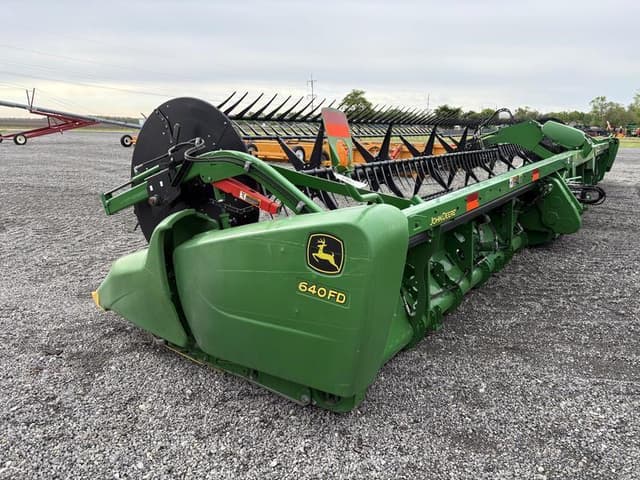 Image of John Deere 640FD equipment image 3
