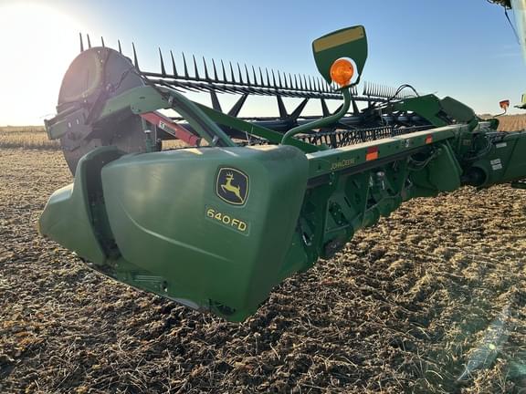 Image of John Deere 640FD equipment image 1