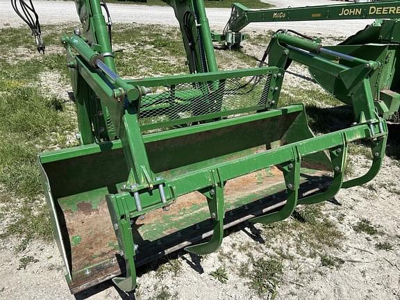 Image of John Deere 640R equipment image 4