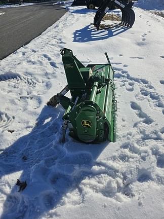 Image of John Deere 647 equipment image 3