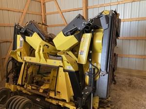 2017 John Deere 690 Image