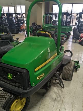 Image of John Deere 7200A equipment image 1