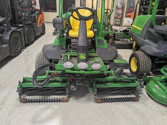 Image of John Deere 7200A Primary image