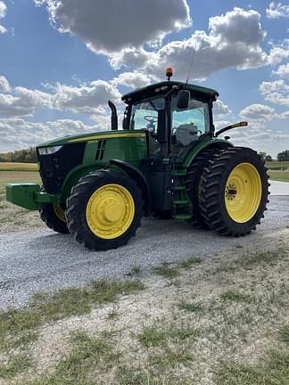 Image of John Deere 7210R equipment image 3