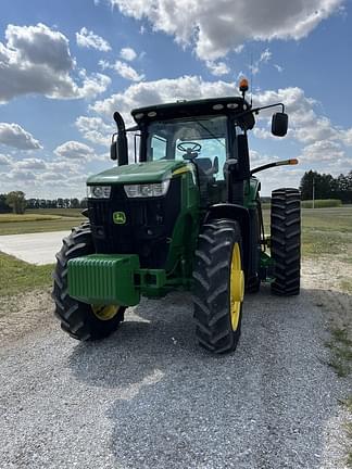 Image of John Deere 7210R equipment image 1