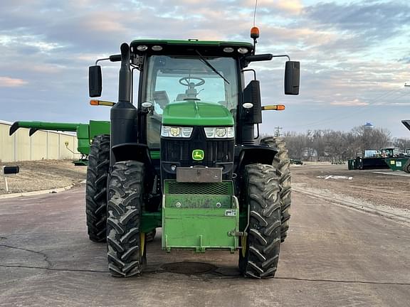 Image of John Deere 7210R equipment image 1