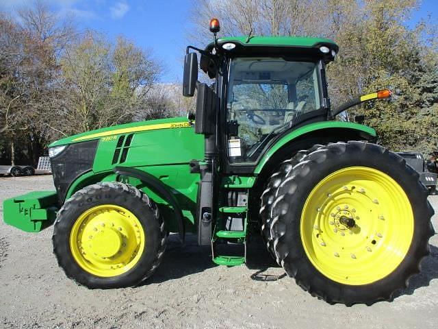 Image of John Deere 7210R equipment image 2