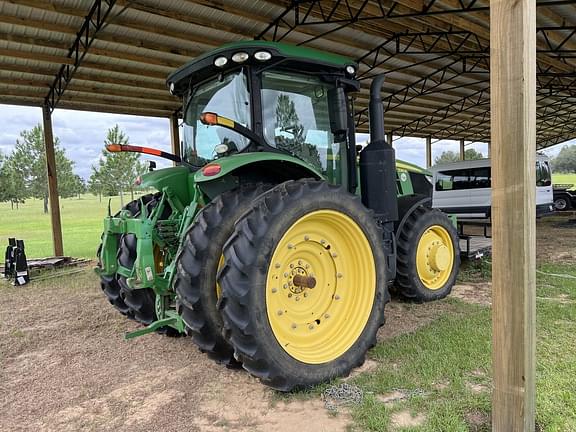 Image of John Deere 7210R equipment image 2