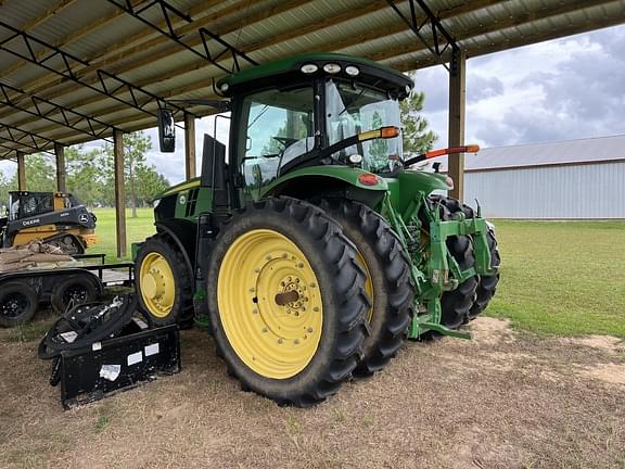 Image of John Deere 7210R equipment image 3