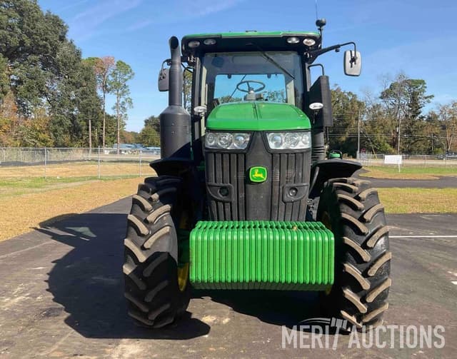 Image of John Deere 7210R equipment image 1