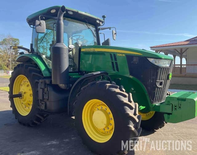 Image of John Deere 7210R equipment image 2