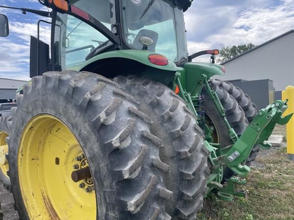 Image of John Deere 7230R equipment image 2