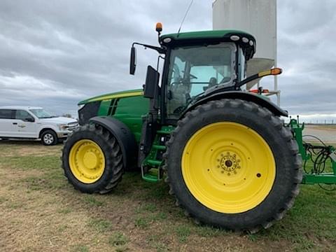 Image of John Deere 7230R equipment image 3