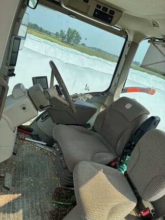 Image of John Deere 7230R equipment image 3