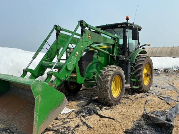 Image of John Deere 7230R Primary image