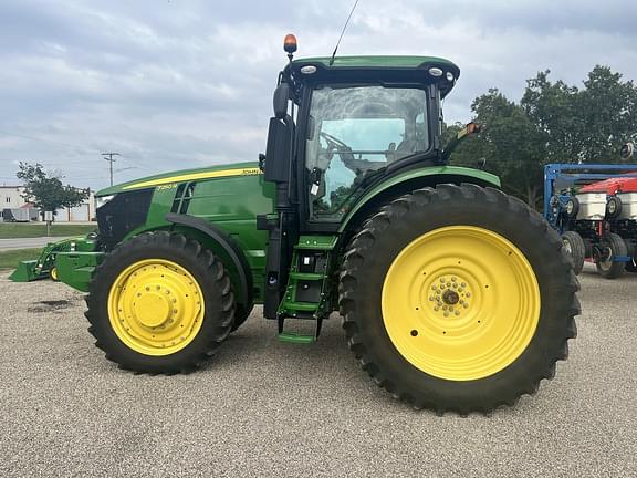 Image of John Deere 7250R Primary image