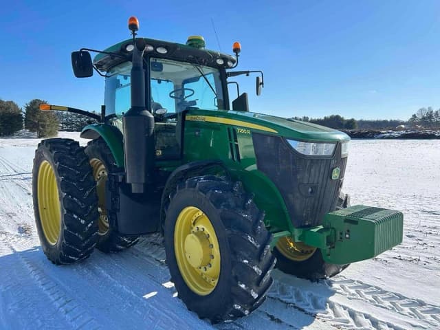 Image of John Deere 7250R equipment image 3