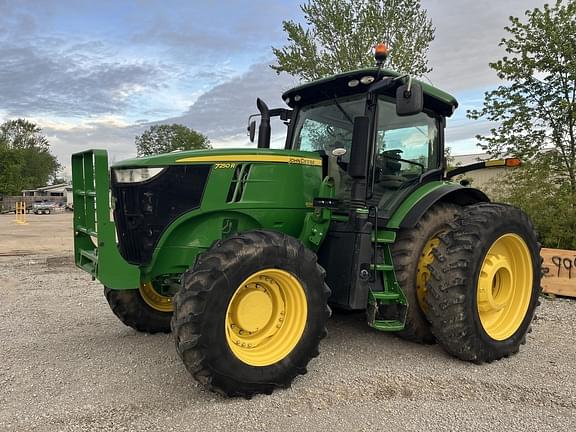 Image of John Deere 7250R equipment image 1