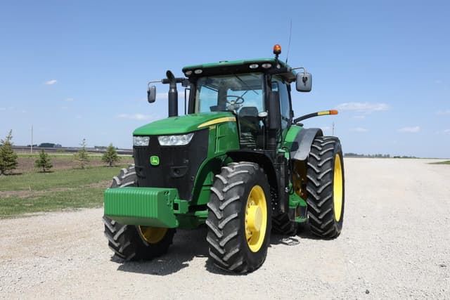 Image of John Deere 7290R equipment image 2