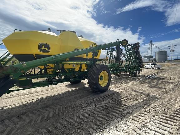 Image of John Deere 730 Primary image