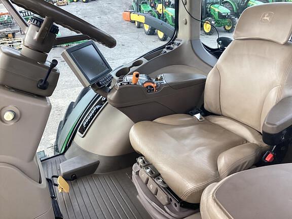 Image of John Deere 7310R equipment image 4