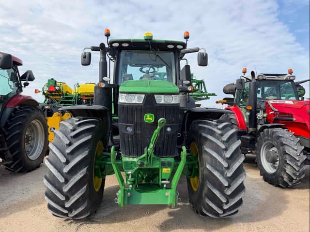 Image of John Deere 7310R equipment image 3