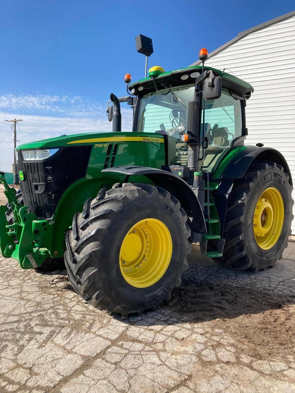 Image of John Deere 7310R Primary image