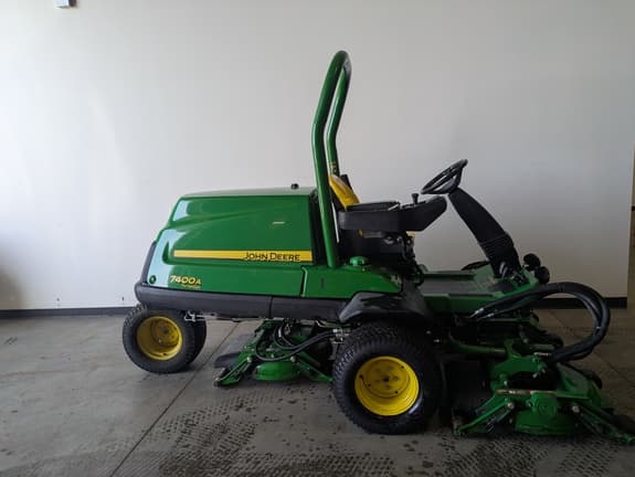 Image of John Deere 7400A equipment image 2
