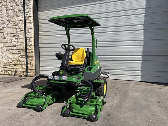 Image of John Deere 7400A equipment image 4