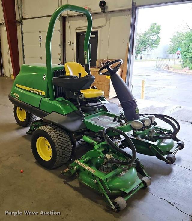 Image of John Deere 7400A equipment image 2