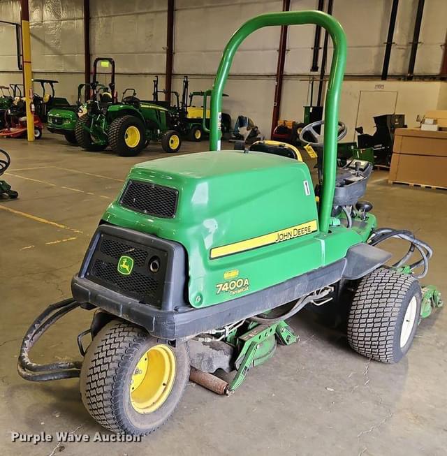 Image of John Deere 7400A equipment image 4