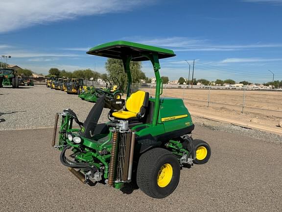 Image of John Deere 7500 Image 0