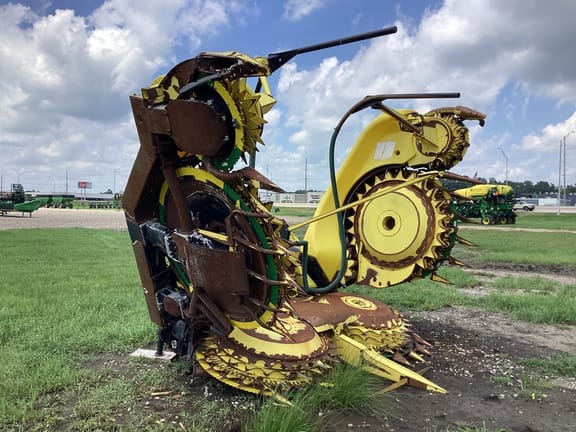 2017 John Deere 770 Equipment Image0