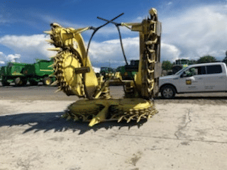 Main image John Deere 770