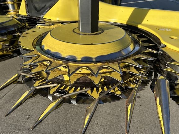 Image of John Deere 770 equipment image 4